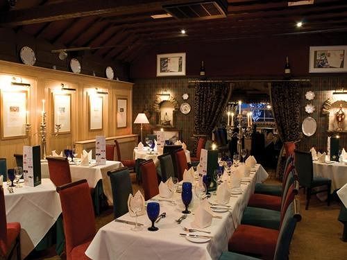 The Three Acres Inn & Restaurant ฮัดเดอร์สฟิลด์ ภายนอก รูปภาพ